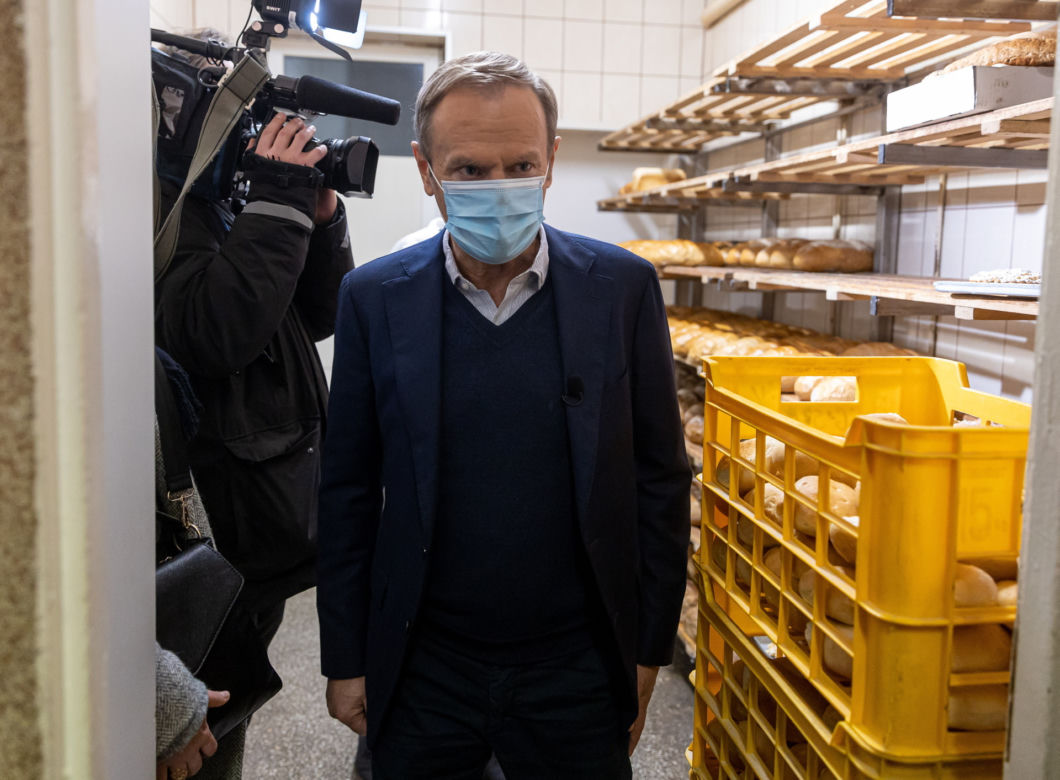 Donald Tusk w piekarni o cenach gazu