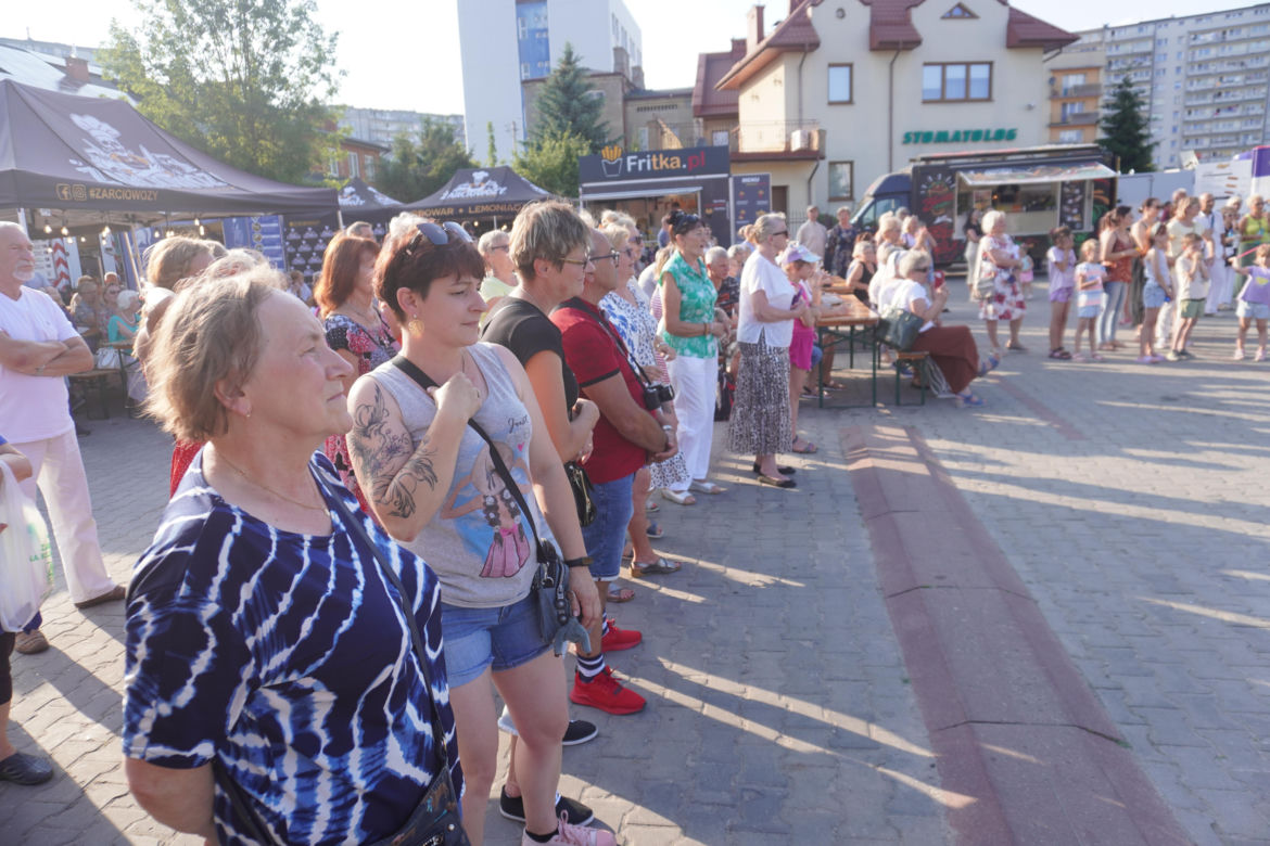 Dni Skarżyska-Kamiennej 2024. Potańcówka przed Miejskim Centrum Kultury