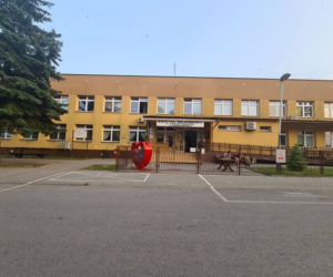 Ledwie urodziła dziecko, a jej sprawa trafiła do prokuratury. Szpital wezwał też kuratora i GOPS. Co się stało? [ZDJĘCIA]