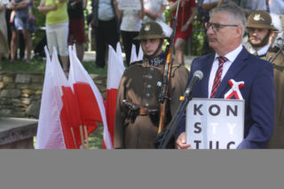 Kuchciński odebrał tytuł honorowego mieszkańca Przemyśla. Mieszkańcy głośno wyrazili sprzeciw [ZDJĘCIA]