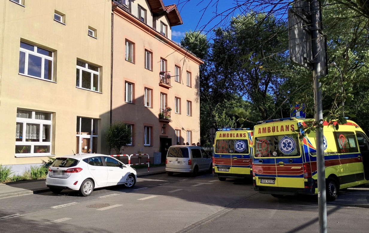 Cztery ciała w mieszkaniu! Wśród zmarłych zaledwie 8-dniowe dziecko