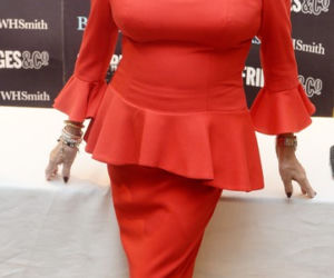 JOAN COLLINS