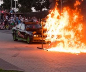 Widowiskowe Monster Truck w Grudziądzu! Zobacz kaskaderskie show na stadionie żużlowym