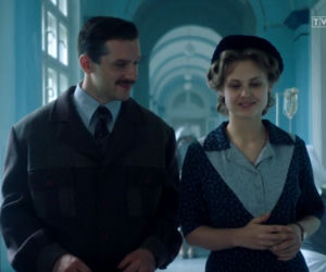 Ludzie i bogowie odc. 8. Leszek Zaręba Onyks (Jacek Knap), Bronka (Anna Karczmarczyk)