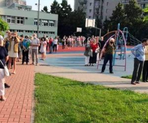  Wybory 2020 Warszawa. Kolejki do głosowania tuż po godz 8