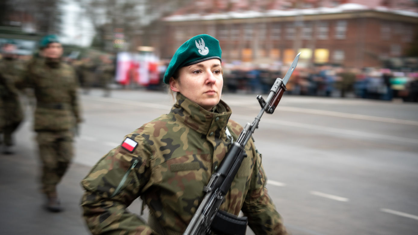 Olsztyn. Ponad 400 żołnierzy złożyło przysięgę. W uroczystości wziął udział szef MON [ZDJĘCIA]