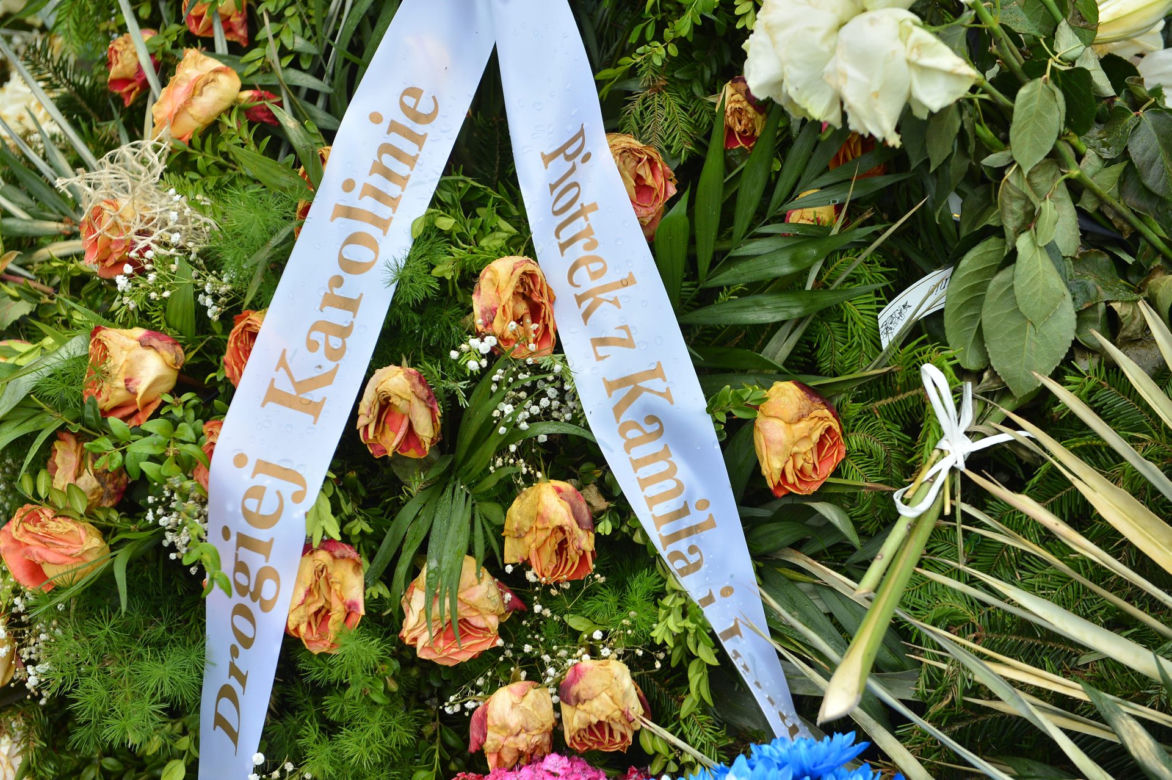 Grób zmarłej motocyklistki Karoliny z Zielonki