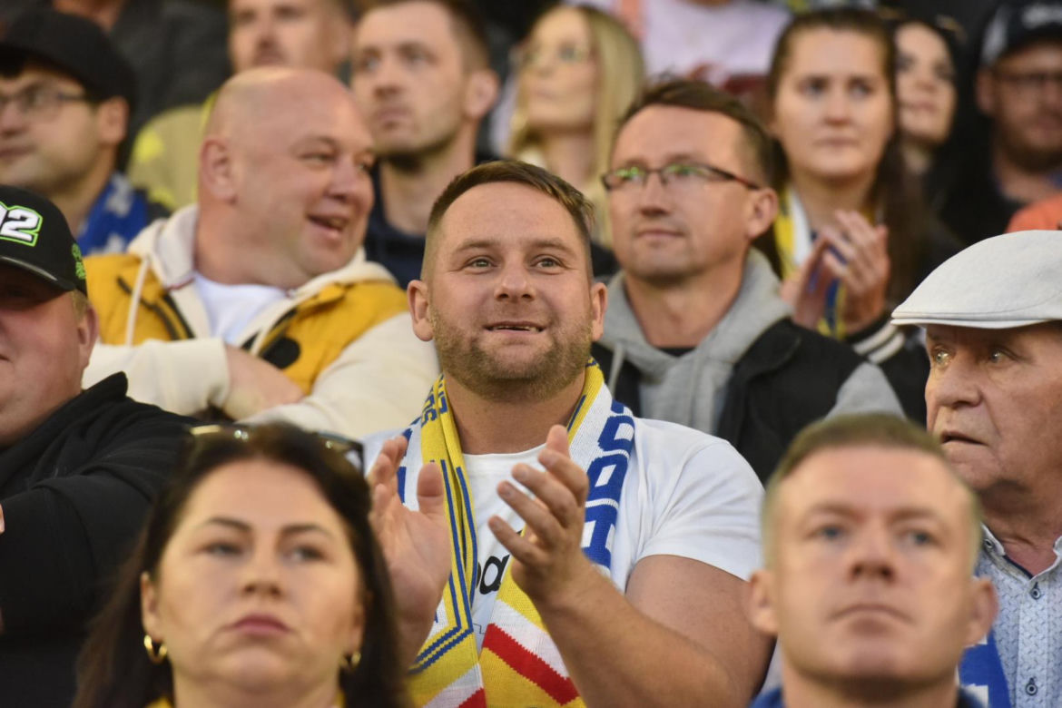 PRES Grupa Deweloperska Toruń - Betard Sparta Wrocław. Zdjęcia kibiców i zawodników z półfinału PGE Ekstraligi na Motoarenie