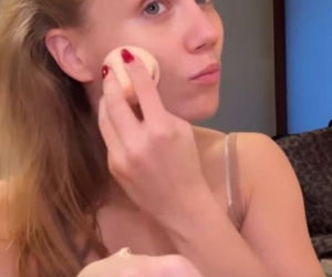 Tak wygląda Kaczorowska bez makijażu. Poznajecie jeszcze Agnieszkę?