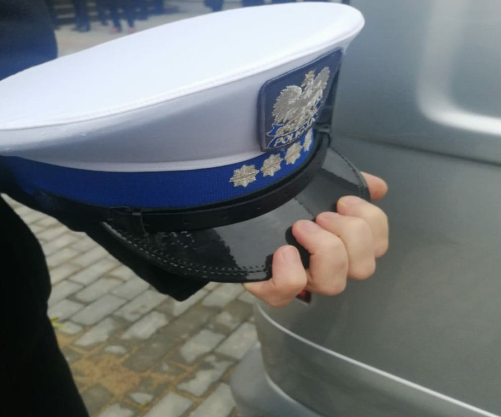 Policjanci pożegnali zmarłego kolegę. Marcin Opoński miał 41 lat. Był zakażony koronawirusem