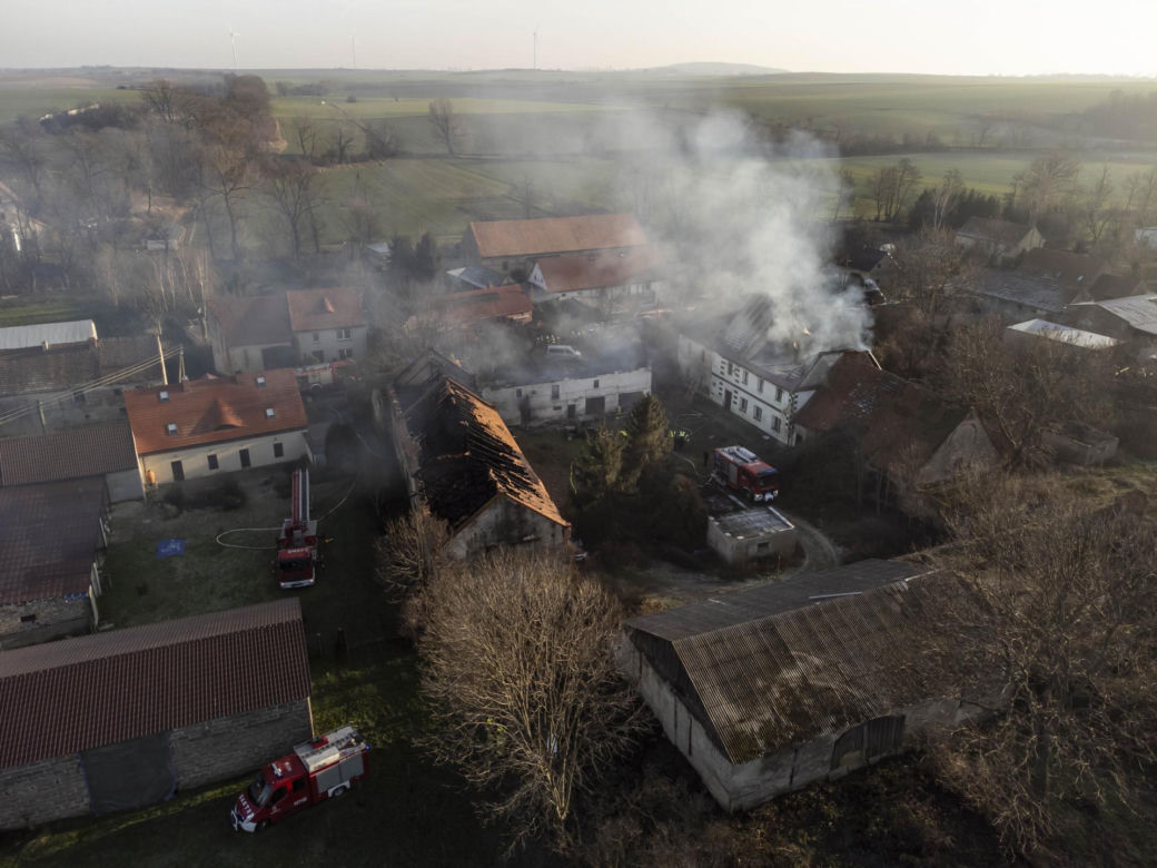 Pożar i akcja antyterrorystów. Dwóch mężczyzn nie żyje
