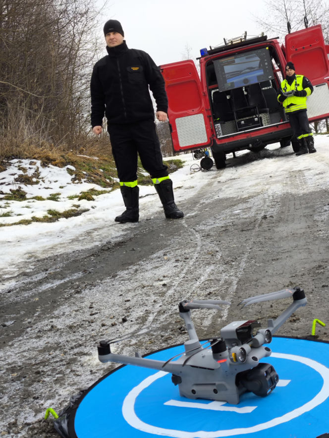 Symulacja akcji ratunkowej na zbiorniku Korzeń w Skrzyszowie