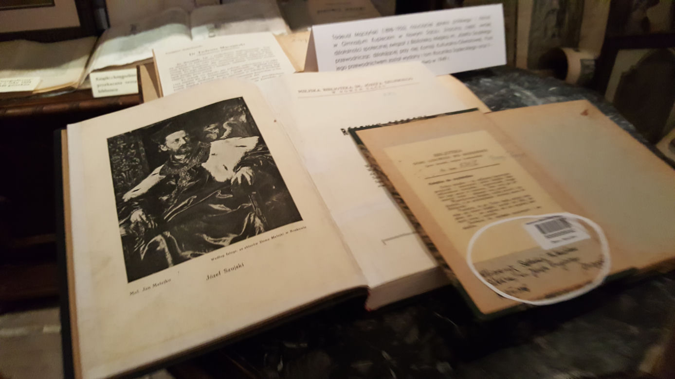 Wystawa z okazji 130-lcia Sądeckiej Biblioteki Publicznej