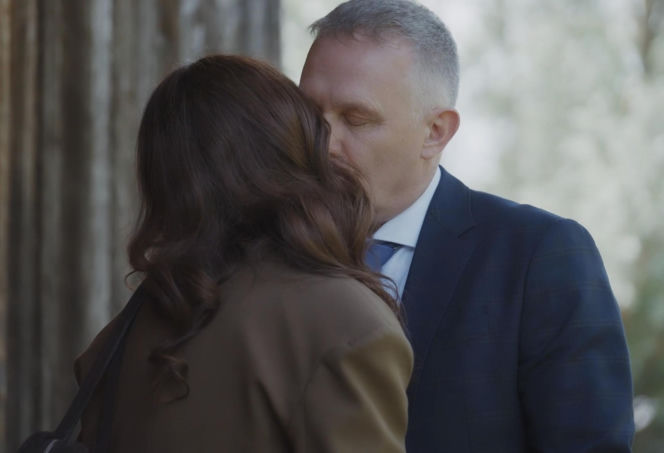 M jak miłość. Joanna (Dominika Sakowicz), Artur Rogowski (Robert Moskwa)