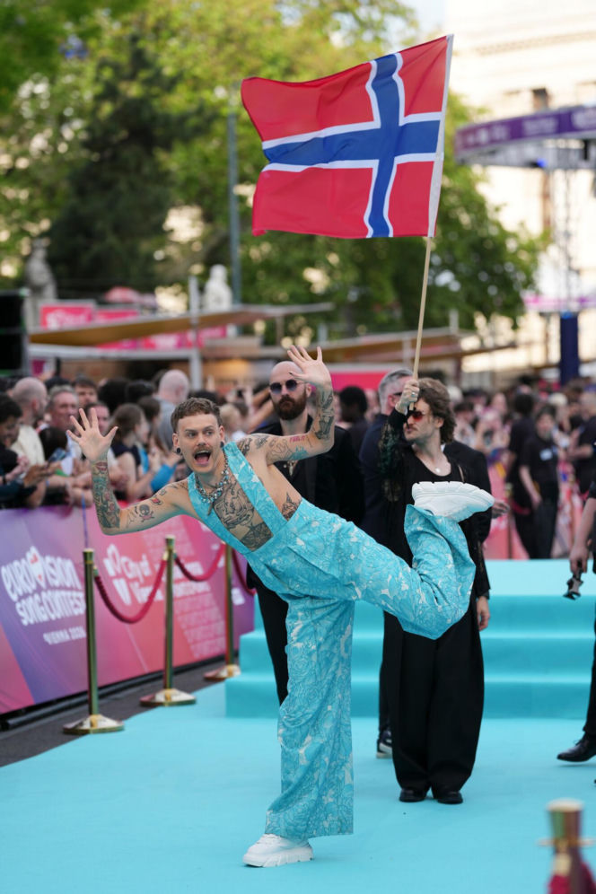 Norwegia - Jonas Lovv