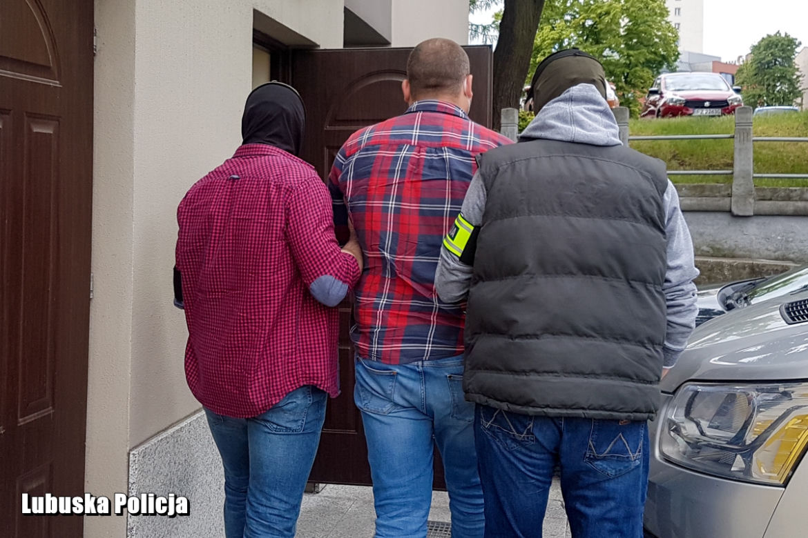 Zgłosili kradzież luksusowego auta. Policja szybko ustaliła, że to fikcja