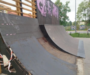 Będzie nowy skatepark w Leśniczówce. Stara drewnniana konkstrukcja zostanie rozebrana