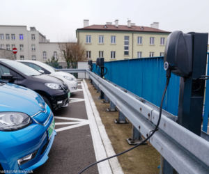 Samochody elektryczne w urzędzie miejskim w Białymstoku [ZDJĘCIA]