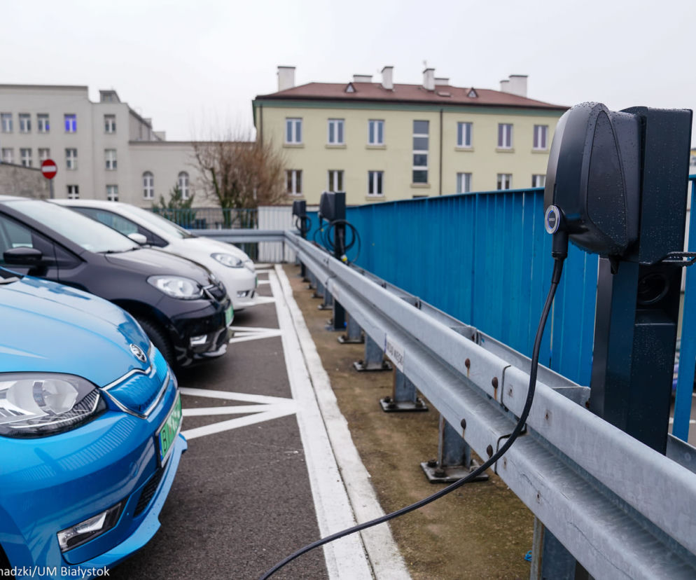 Samochody elektryczne w urzędzie miejskim w Białymstoku [ZDJĘCIA]