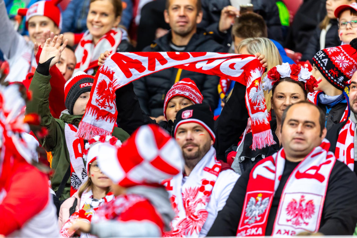 Kibice na meczu Polska -Mołdawia