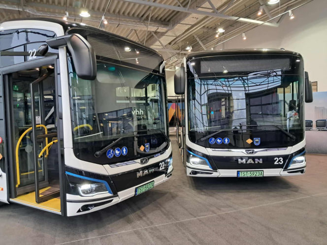Pięć nowych autobusów elektrycznych trafia do komunikacji miejskiej w Starachowicach