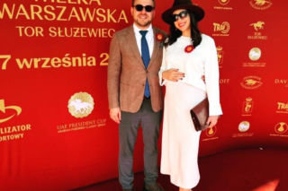 Trzaskowski i Ozdoba z żonami na Wielkiej Warszawskiej. Co za szyk!