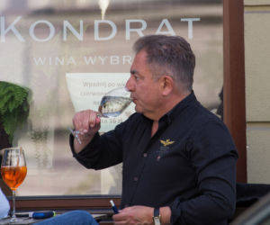 Robert Makłowicz. Wpadł na wino do Kondrata