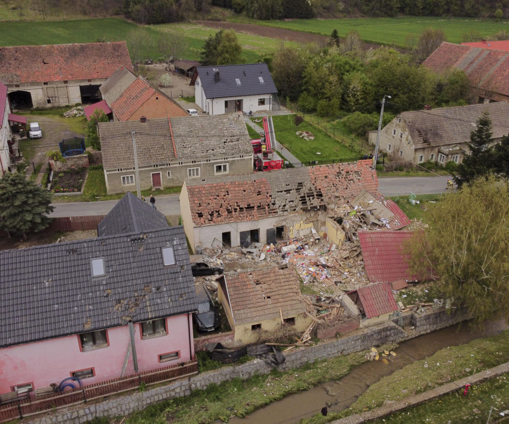 Gruzowisko zamiast domu. Straszny widok w Ożarach 