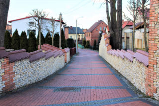 To jedno z najpiękniejszych miast na Śląsku. Kiedyś było miejscem słowiańskiego kultu