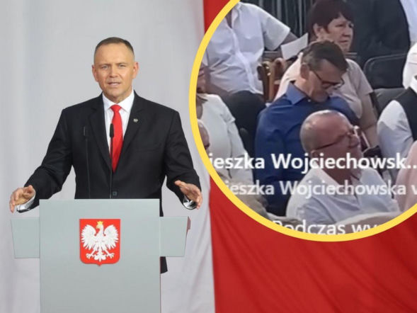 Koleżanka przyłapała Morawieckiego z telefonem w ręku. Nie wytrzymała! Skandal!