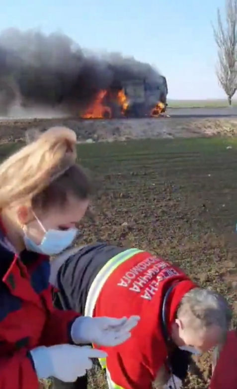 Chersoń. Rosjanie wysadzili ambulas, podczas gdy medycy ratowali człowieka