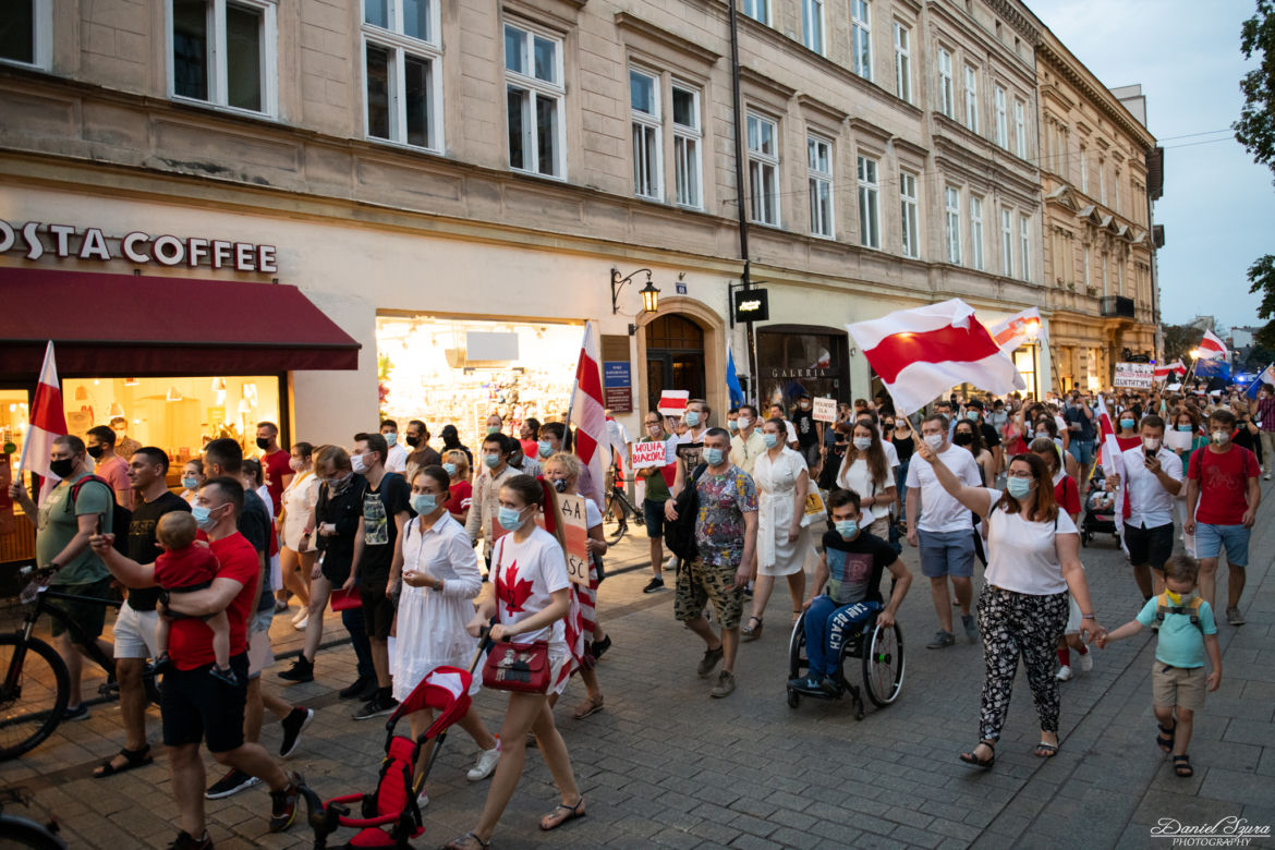Marsz solidarności z Białorusinami w Krakowie