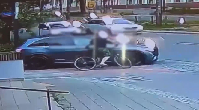 Dwa razy celowo potrącił rowerzystę, bo ten zwrócił mu uwagę. Nagranie mrozi krew w żyłach