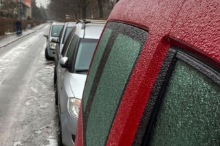 Nocny paraliż na drogach? IMGW bije na alarm i ostrzega kierowców