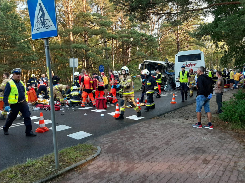 Zderzenie dwóch autkarów w Dźwirzynie pod Kołobrzegiem