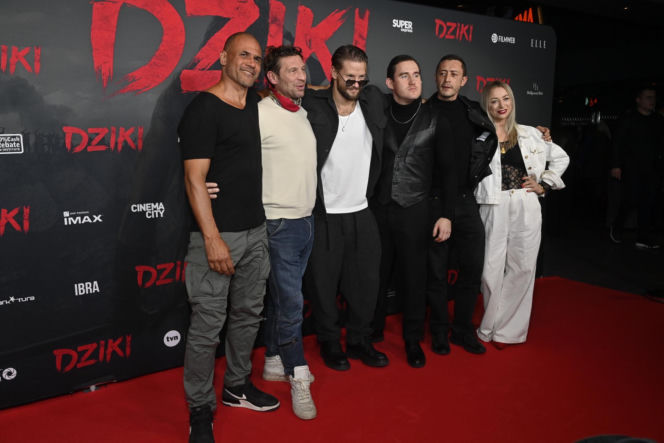 Tłum gwiazd na premierze filmu "Dziki"