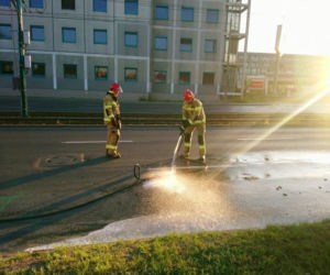 Hulajnoga elektryczna wybuchła przy ruchliwej ulicy w Poznaniu