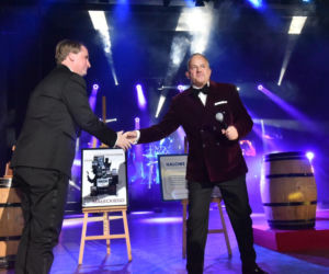 XIV Marszałkowski Bal Dobroczynny w CKK Jordanki. Koncert Kuby Badacha i licytacje