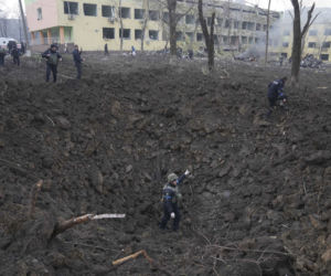 Rosjanie zbombardowali dziecięcy szpital. Są ranni, wśród nich kobieta w ciąży. Porażające zdjęcia