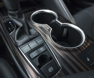 Toyota Camry 2.5 Hybrid 218 KM e-CVT Executive + VIP