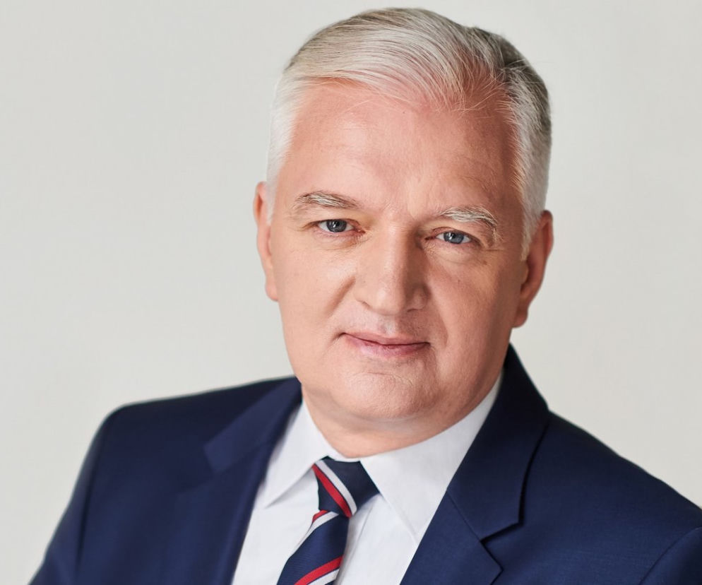 RZĄDOWA LIMUZYNA zderzyła się z tirem niedaleko Mławy! Podróżował nią Jarosław Gowin
