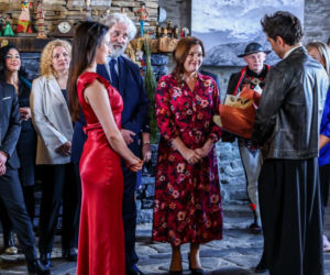 Szpital św. Anny, odcinek 103: Uroczystość zaręczynowa Marty kończy się drugimi, zupełnie niespodziewanymi oświadczynami