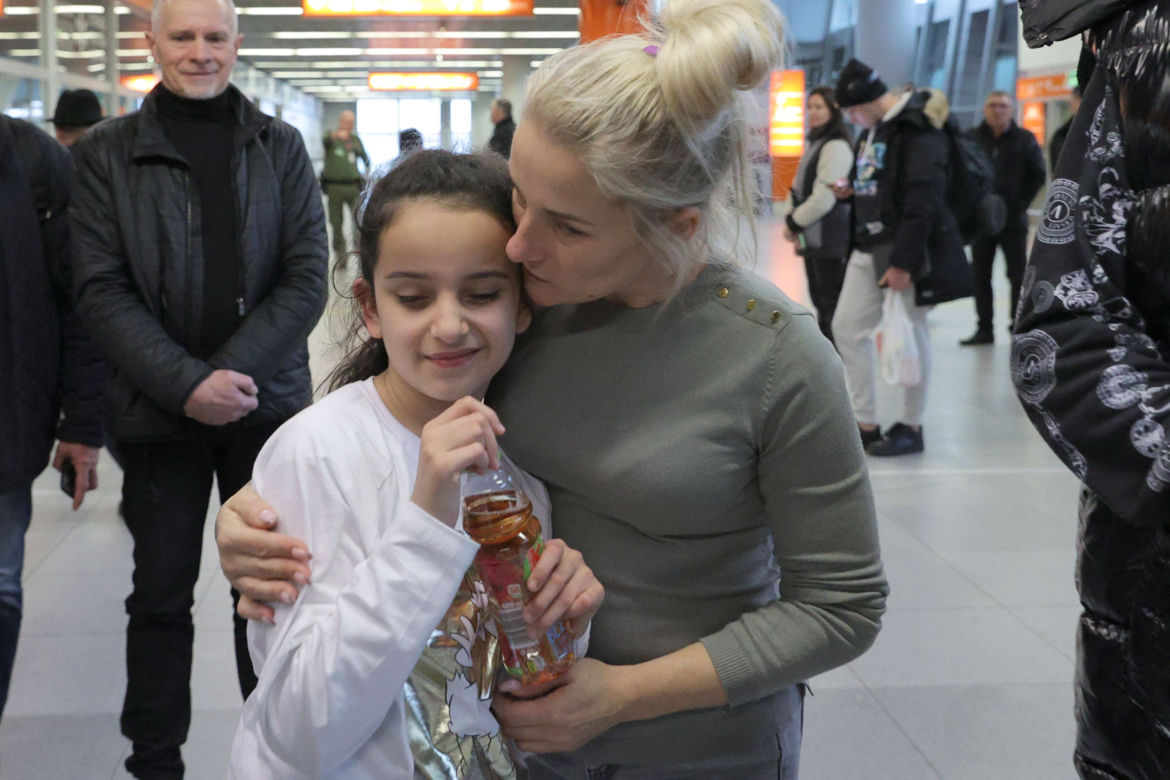Sukces detektywa Rutkowskiego. Pomógł matce odzyskać córeczkę z Pakistanu