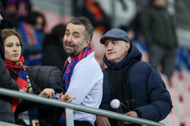 Mecz Piast Gliwice - Legia Warszawa. Kibice na stadionie