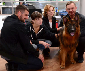 Komisarz Alex 8 sezon odc. 94. Marta Grabska (Beata Fido), Ryszard Puchała (Ireneusz Czop), Michał Orlicz (Antoni Pawlicki), Ewa Krassowska (Agnieszka Więdłocha)