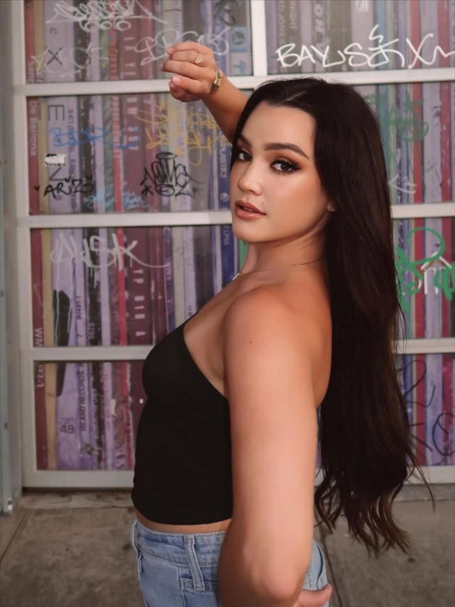 Oto nowa Kardashianka! Natalie piękniejsza niż Kylie Jenner?