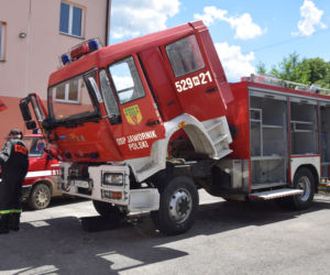 Strażacy dostali promese na zakup nowego wozu po powodzi