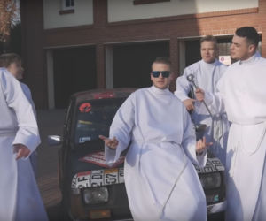 Ministranci nagrali parodię Ronniego Ferrari. Ona by tak chciała służyć ze mną już jest internetowym hitem 