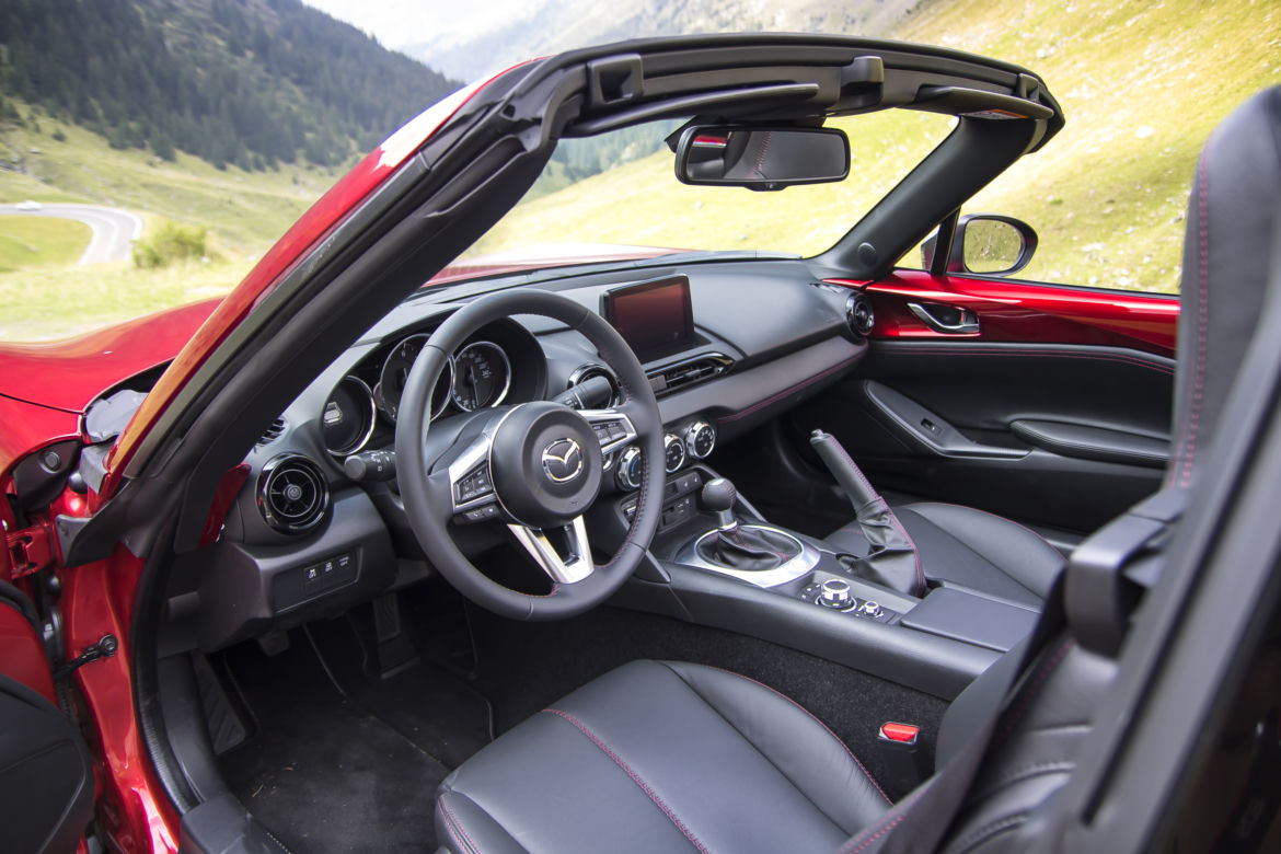 2019 Mazda MX-5 RF 2.0 SKY-G 184 KM 6MT