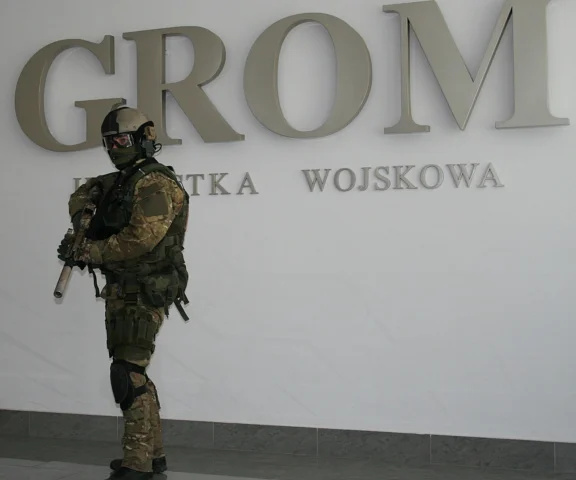 Szczęściarz z góry K-6. Historia pierwszego żołnierza GROM-u ciężko rannego w Afganistanie